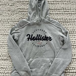 Hollister Light Gray Sweatshirt